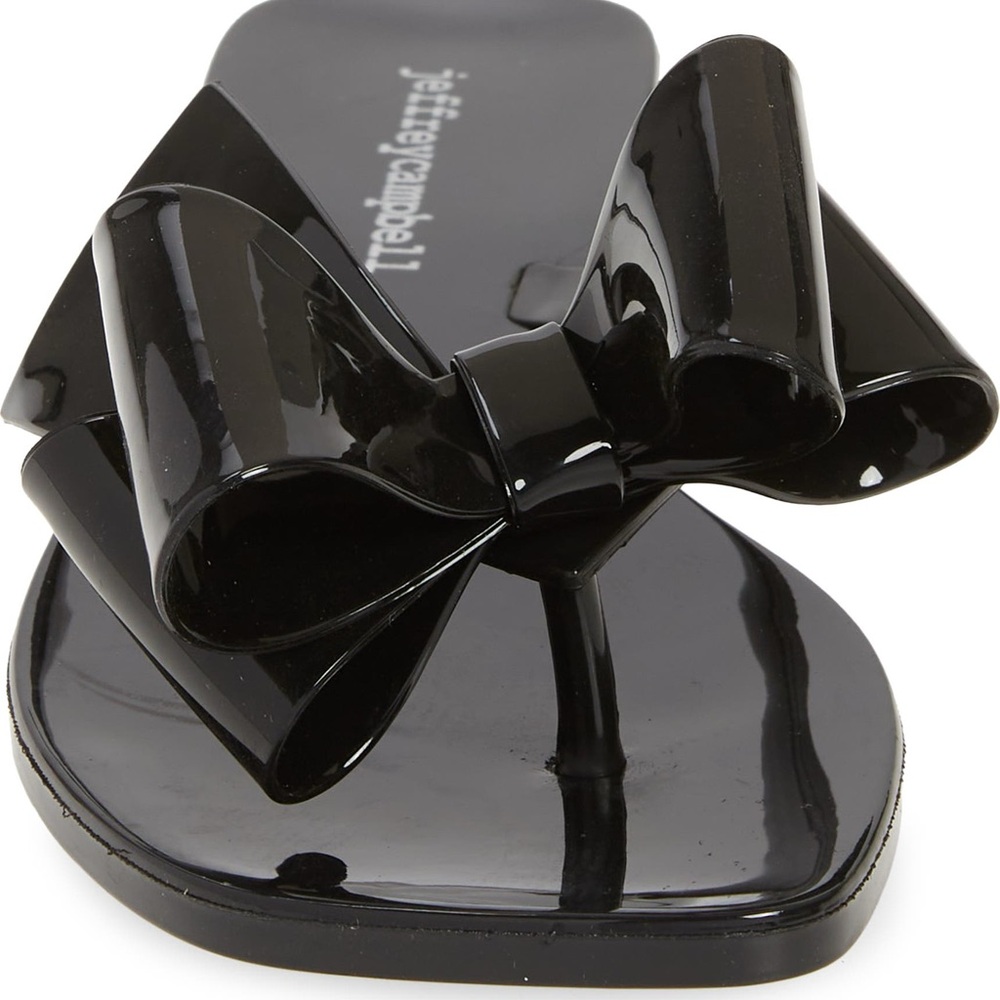 Sugary Flip Flop (Women)
Jeffrey Campbell black shine 7